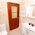 Apartment Amazing Flat Near Bagdat Street With Enticing Interior Design In Kadikoy *
